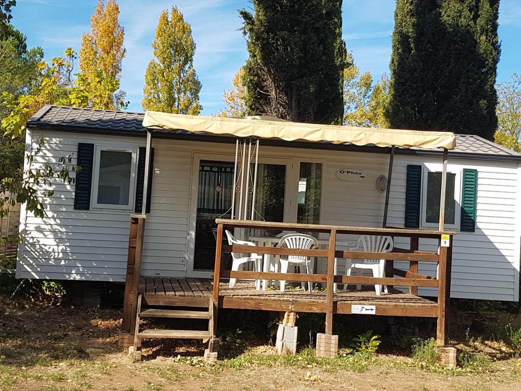 Camping La Vidaresse Sainte-Anastasie-sur-Issole Exterior photo
