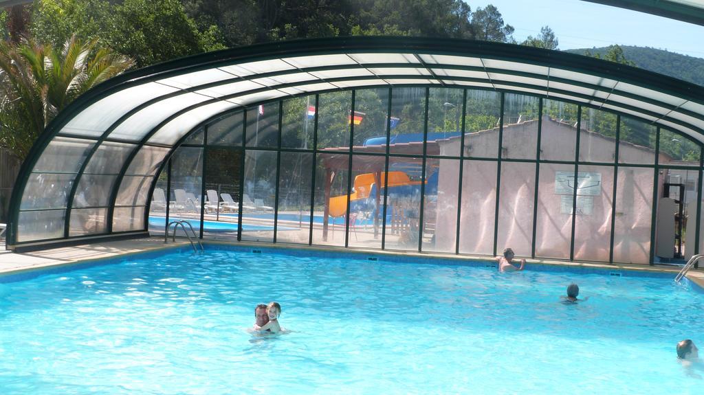 Camping La Vidaresse Sainte-Anastasie-sur-Issole Exterior photo