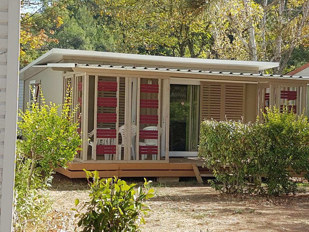 Camping La Vidaresse Sainte-Anastasie-sur-Issole Exterior photo